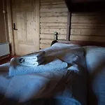 Skotten Seter - Bed & Husky *