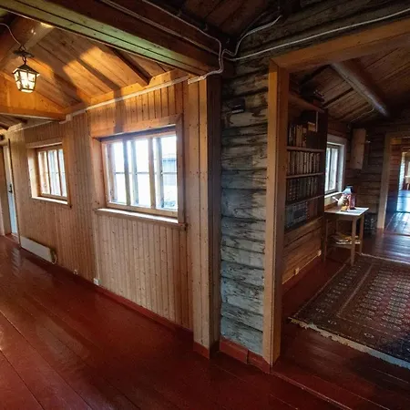 Skotten Seter - Bed & Husky