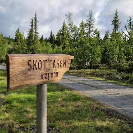 Skotten Seter - Bed & Husky Hotel